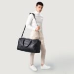 The Darrio Black Leather Duffle Bag - Image 2