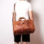 THE BRANDT WEEKENDER SMALL LEATHER DUFFLE BAG - Image 2