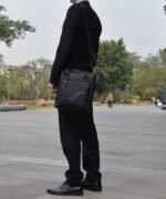 CALHOUN MEN'S BLACK LEATHER CROSSBODY BAG - Image 2