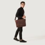 The Carismatico Vintage Distressed Brown Leather Messenger Bag - Image 8