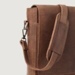 The Carismatico Vintage Tan Brown Leather Messenger Bag - Image 6