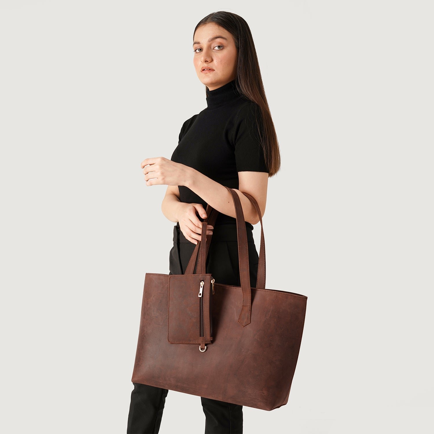The Bianca Vintage Distressed Brown Leather Tote Bag - Image 2