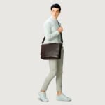 The Carismatico Vintage Brown Leather Messenger Bag - Image 2