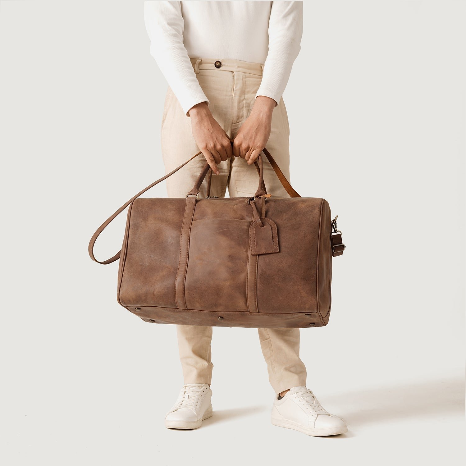 The Darrio Vintage Tan Brown Leather Duffle Bag - Image 10