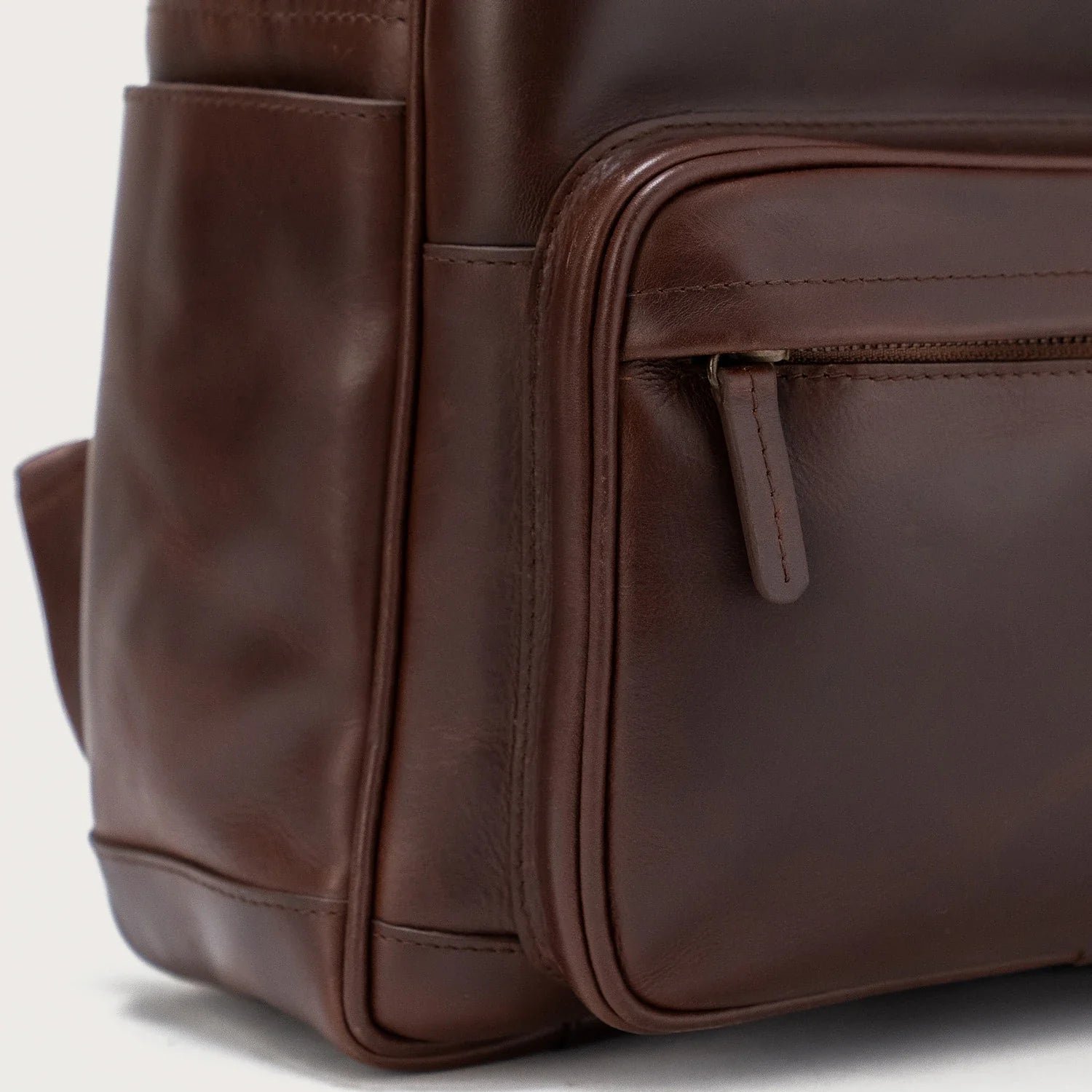 The Philos Vintage Brown Leather Backpack - Image 8