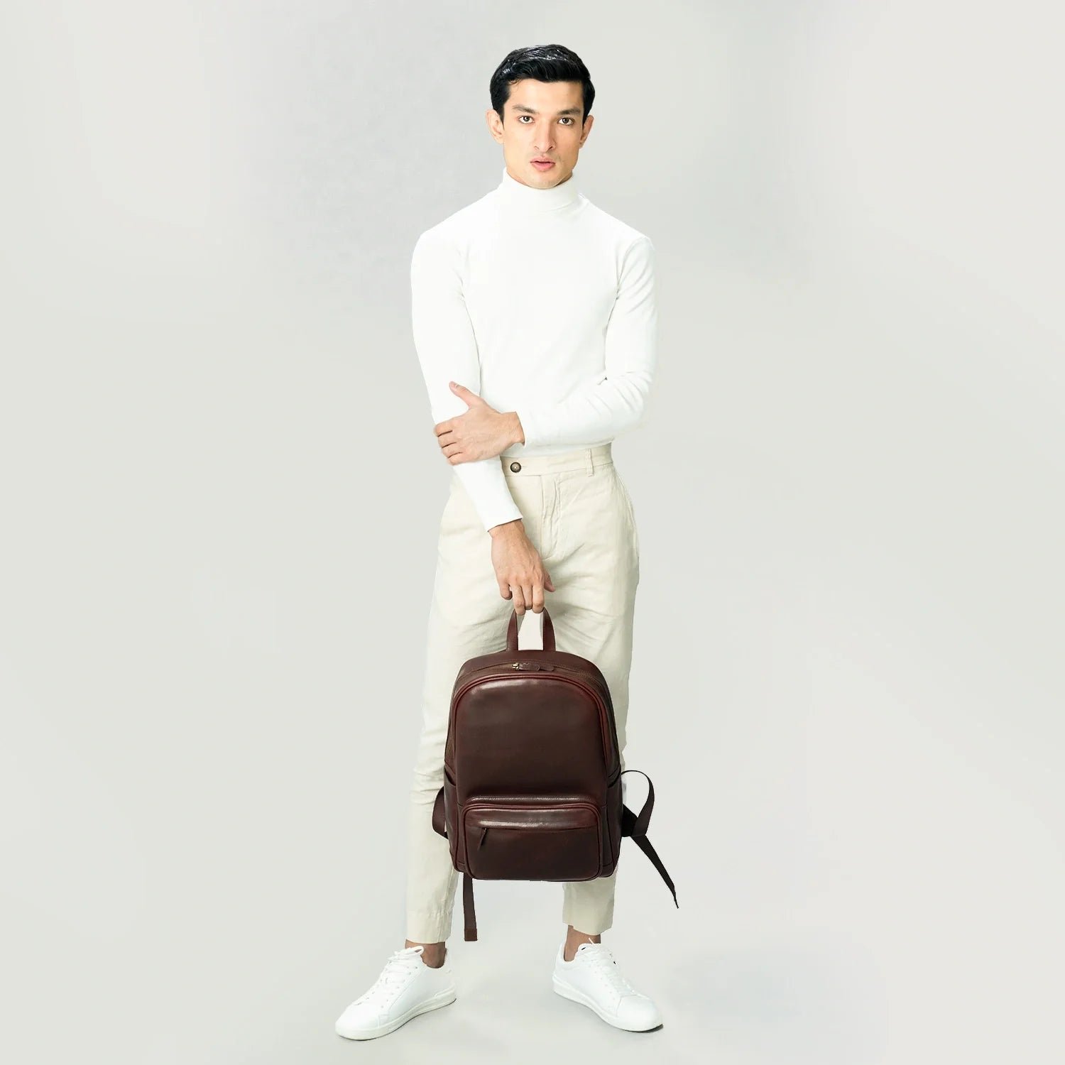 The Philos Vintage Brown Leather Backpack - Image 2